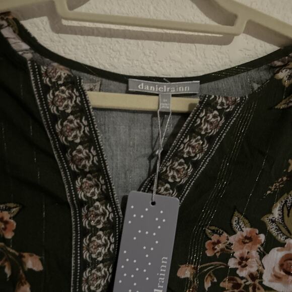 Daniel Rainn Floral Women Woven Long Sleeve Blouse Size 2X NWT $80 - Picture 3 of 5